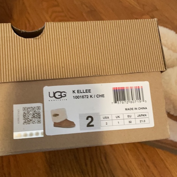 Ugg Elle Boots - Picture 6 of 8